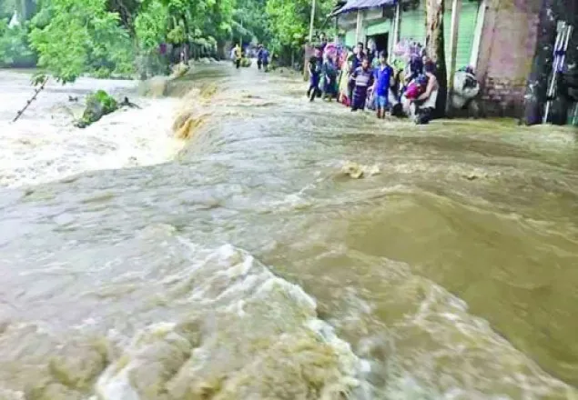 ফেনীর দুই নদীর ৯ পয়েন্টে ভাঙন, ১৮ গ্রাম প্লাবিত