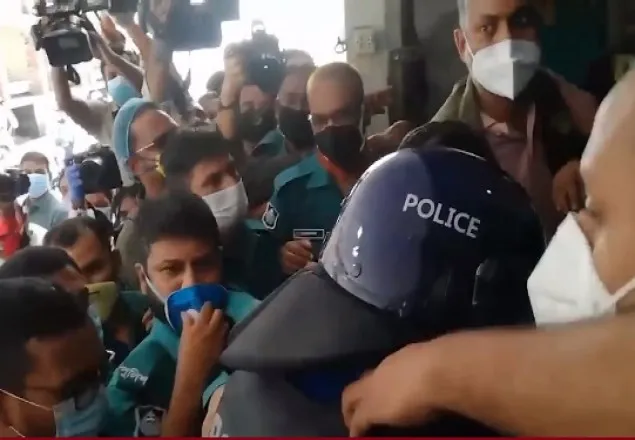 আদালতে নেয়া হয়েছে সাহেদকে