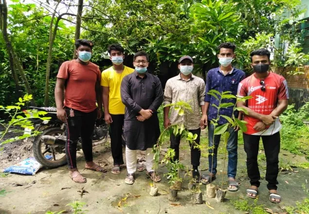 জুবায়ের আহমেদের নির্দেশে কুমিল্লায় নগর দক্ষিন ছাত্রলীগের বৃক্ষরোপণ কর্মসূচি 