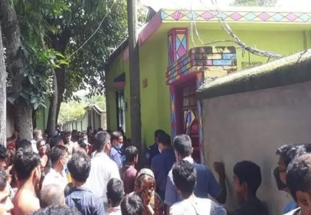 টাঙ্গাইলে একই পরিবারের ৪ জনকে গলা কেটে হত্যা