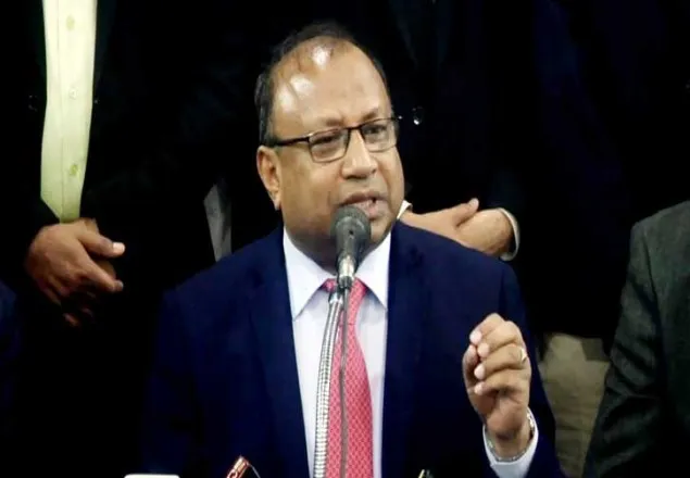 পশুর হাটে স্বাস্থ্যবিধি নিশ্চিতের নির্দেশ স্থানীয় সরকার মন্ত্রীর