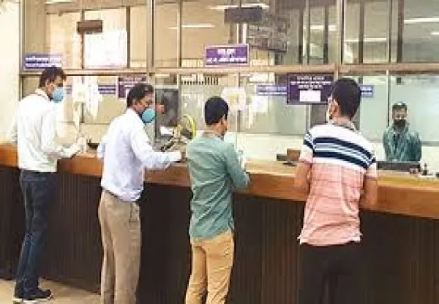 ঢাকায় আজ থেকে রাত ৮টা পর্যন্ত ব্যাংক খোলা 