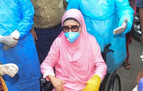 সিসিইউ থেকে কেবিনে খালেদা জিয়া