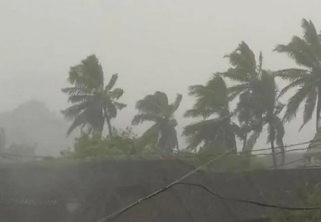 ১০ জেলার ওপর দিয়ে ঝড়ো হাওয়া বয়ে যেতে পারে