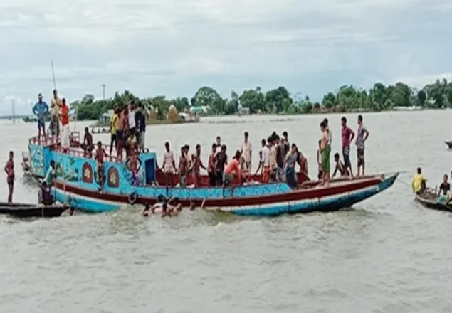 হাওরে ঘুরতে গিয়ে নৌকাডুবি, নিহত ১৭