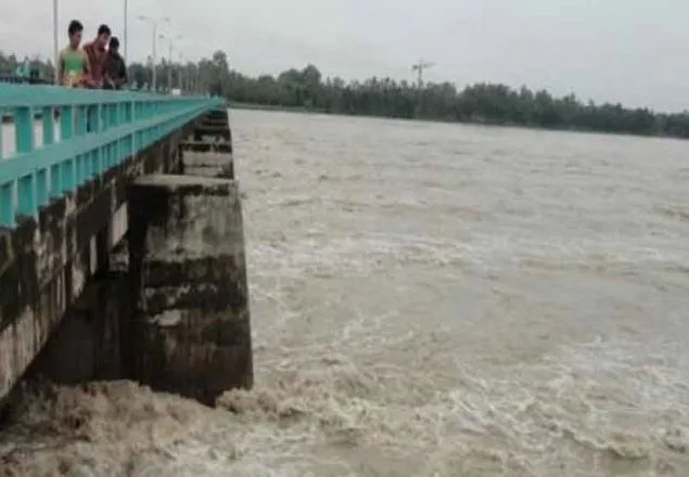 পদ্মার পানি বিপদসীমার ৫৪ সেন্টিমিটার ওপরে