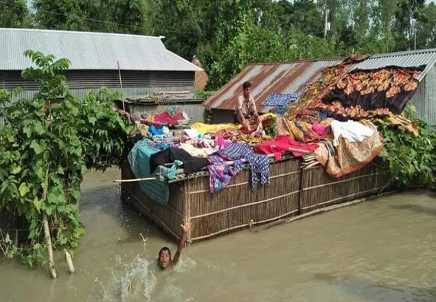 বন্যা পরিস্থিতি কিছুটা উন্নতি, দুর্ভোগ কমেনি বানভাসিদের