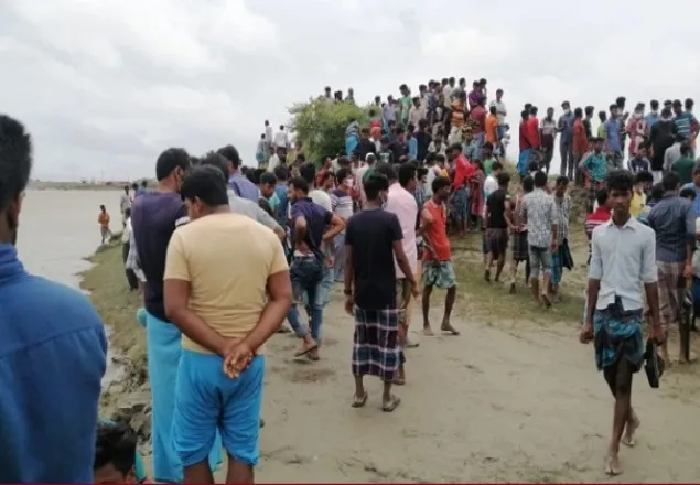 মাছ ধরতে গিয়ে ফেনী নদীতে ৩ পর্যটক নিখোঁজ