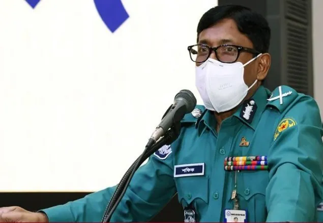 শিশুদের কাছে জুতার আঠা বিক্রি করলে আইনানুগ ব্যবস্থা: ডিএমপি কমিশনার
