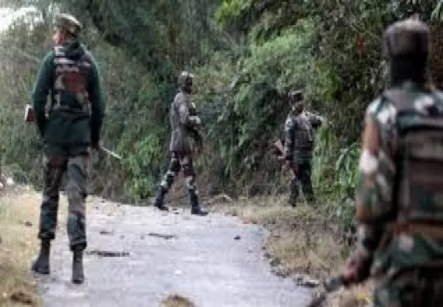 কাশ্মিরে হামলায় ৩ ভারতীয় সেনা নিহত