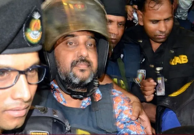 সম্রাটের দু’টি ফ্ল্যাট ক্রোকের নির্দেশ