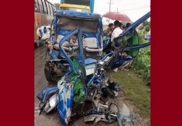 ধামরাইয়ে কাভার্ডভ্যানের ধাক্কায় ব্যবসায়ীসহ নিহত ২