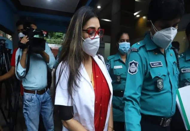 এনআইডি জালিয়াতি : সাবরিনার বিরুদ্ধে মামলা করবে ইসি
