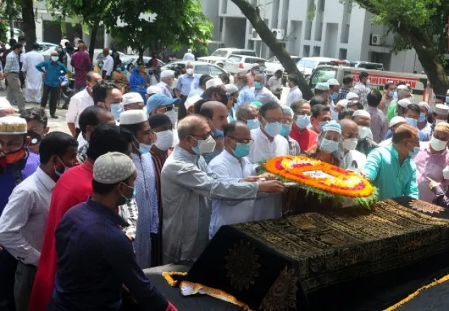 সাংবাদিক রাহাত খানের জানাজা সম্পন্ন