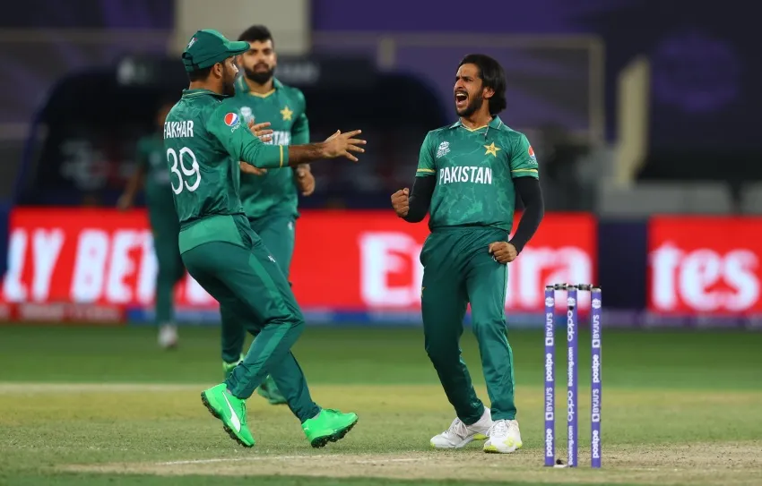 নামিবিয়াকে হারিয়ে সেমিফাইনাল নিশ্চিত করল পাকিস্তান