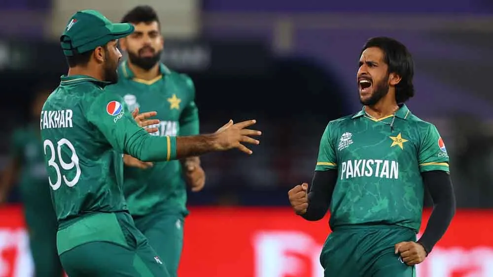 বাংলাদেশকে হারিয়ে সেমিফাইনালে পাকিস্তান