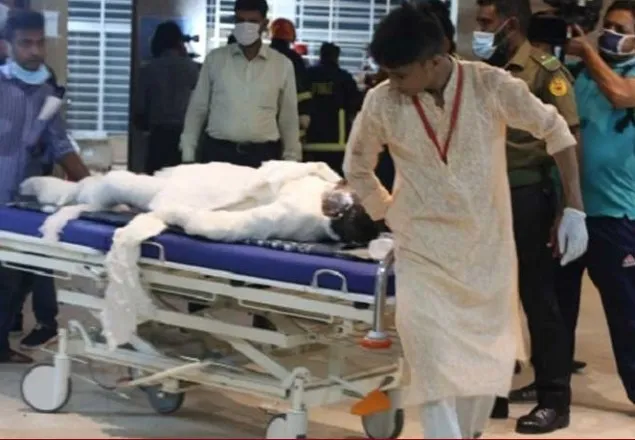 মুয়াজ্জিনের পর মারা গেলেন ইমামও, মৃত বেড়ে ২০