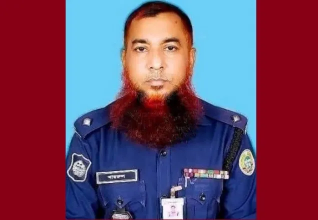 একজন ওসির বদলি: চোখের জলে ভাসলেন এলাকাবাসী
