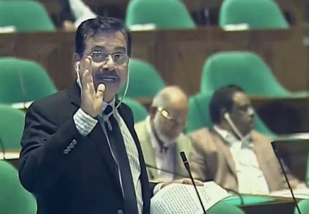মানুষ মসজিদেও নিরাপদ না থাকলে সেটা দুঃখজনক : সংসদে হারুন