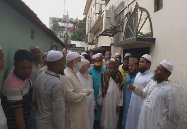 তল্লা মসজিদে বিস্ফোরণে নিহত ও আহত পরিবারের পাশে ডা: শফিকুর রহমান