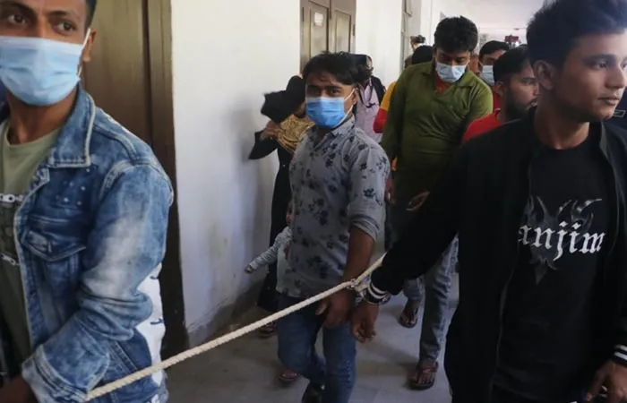 নোয়াখালিতে বিবস্ত্র করে নারী নির্যাতন, ১৩ আসামির ১০ বছরের কারাদণ্ড