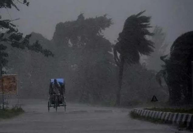 তিন অঞ্চলে আজ ঝড়বৃষ্টির সম্ভাবনা