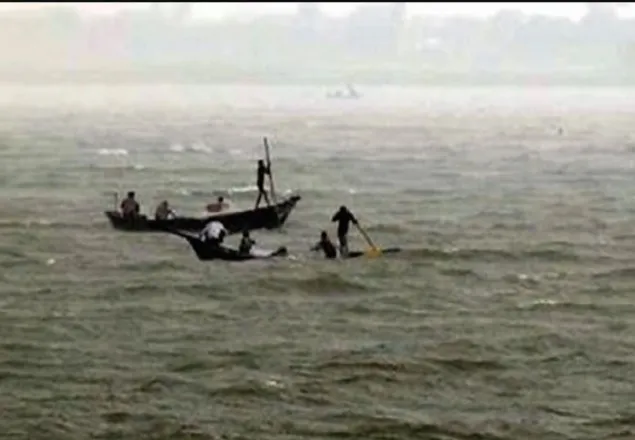 নেত্রকোনার গুমাই নদীতে নৌকাডুবি, ১০ জনের লাশ উদ্ধার