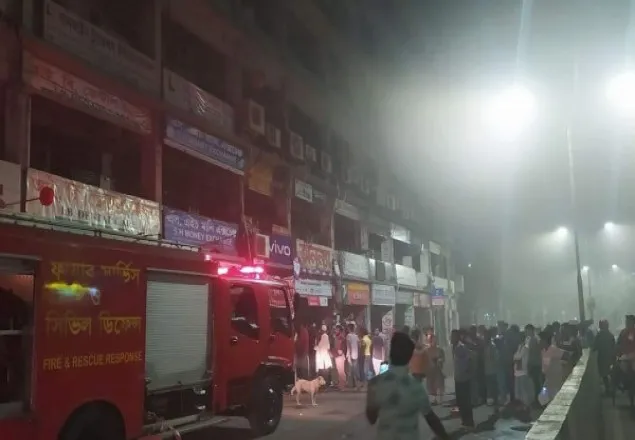 গুলশান শপিং সেন্টারের আগুন নিয়ন্ত্রণে
