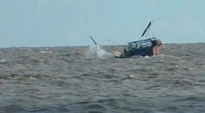 বরিশালে ট্রলারডুবি, মা-মেয়ের লাশ উদ্ধার