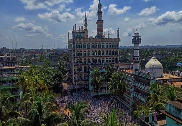 আল্লামা আহমদ শফীর জানাজা সম্পন্ন
