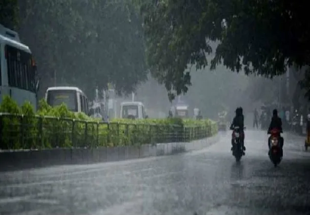 আগামী ৩ দিন বৃষ্টির আশঙ্কা, বন্দরে ১ নম্বর সংকেত