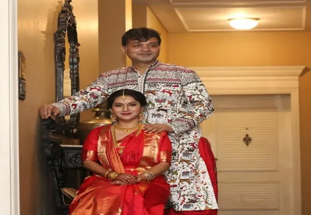 সৃজিতের পাশে মিথিলা নেই