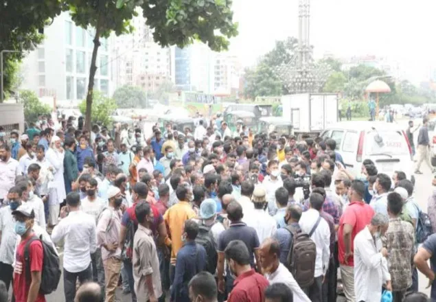 আজও বিক্ষোভ করছেন সৌদি প্রবাসী বাংলাদেশিরা