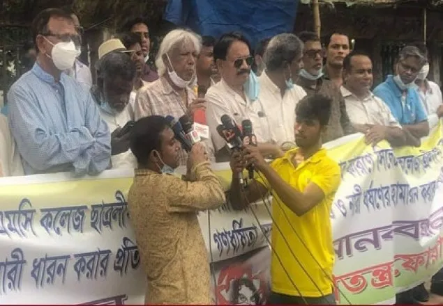 মুক্তির একটাই পথ, সবাইকে রাস্তায় নামতে হবে: ডা. জাফরুল্লাহ