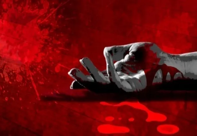 নামাজরত প্রবাসীর স্ত্রীর দুই হাতের কব্জি কাটল দুর্বৃত্তরা
