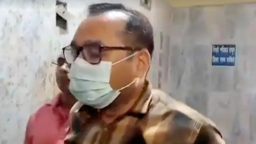 কলকাতায় জেল থেকে ছাড়া পেলেন পি কে হালদার