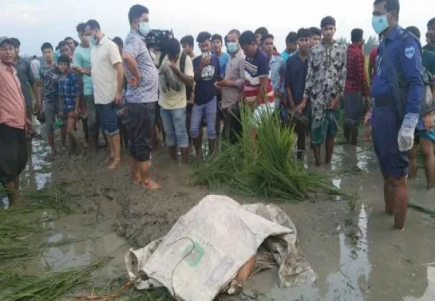 আবারও সেই নোয়াখালীতে গৃহবধূর ৪ টুকরো করা মরদেহে উদ্ধার