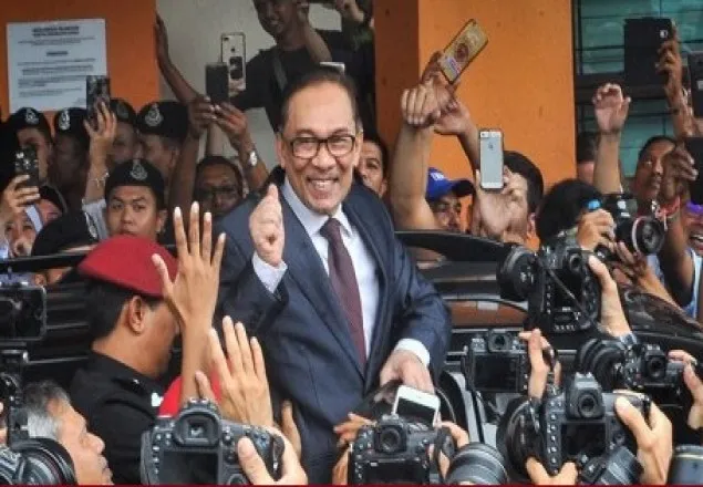 আনোয়ার ইব্রাহিমই হচ্ছেন মালয়েশিয়ার প্রধানমন্ত্রী