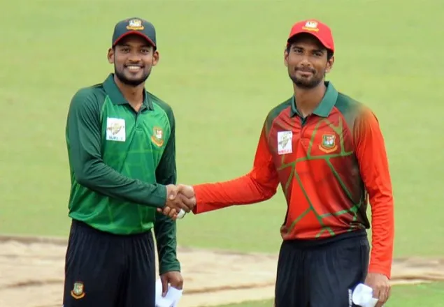 টস হেরে ব্যাটিংয়ে মাহমুদউল্লাহরা