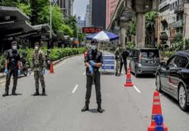 সংক্রমন বেড়ে যাওয়ায় ফের লকডাউনে মালয়েশিয়া