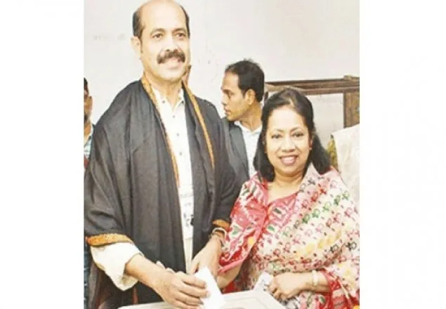 করোনায় আক্রান্ত হয়ে স্ত্রীসহ হাসপাতালে মেয়র আতিক