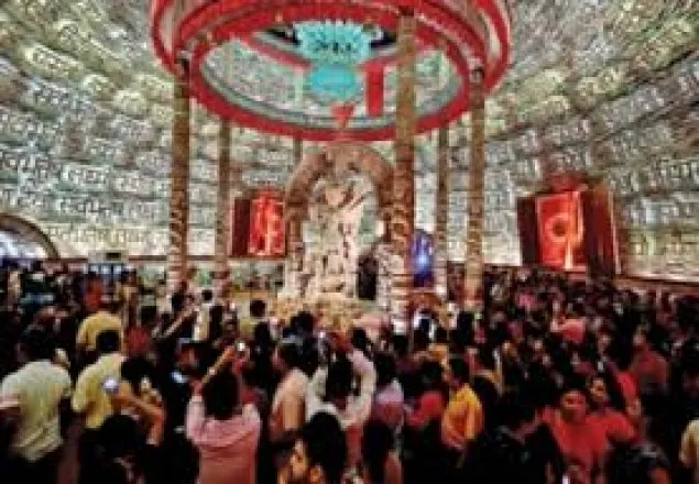 পূজামণ্ডপে ঢুকতে পারবে না দর্শনার্থীরা: কলকাতা হাইকোর্ট