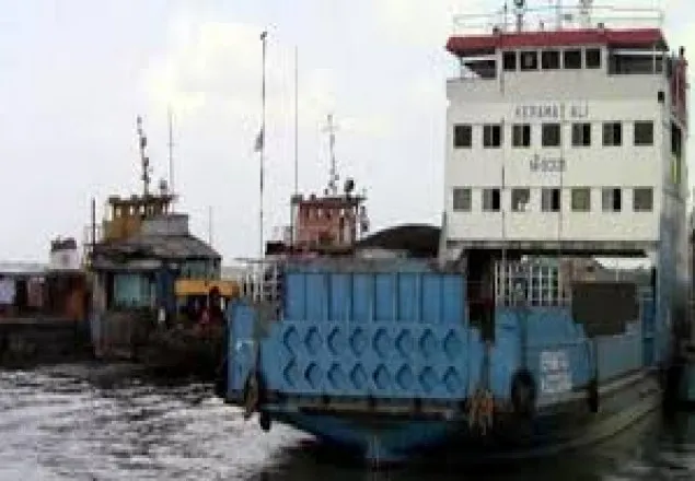 আজও কাঁঠালবাড়ী-শিমুলিয়া নৌরুটে লঞ্চ-ফেরি বন্ধ