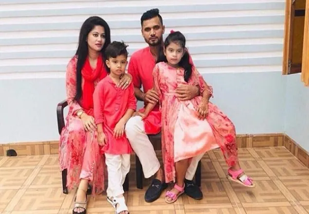 করোনায় আক্রান্ত মাশরাফীর দুই সন্তান