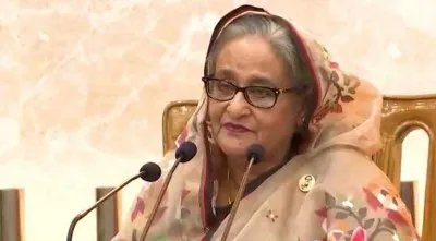 প্রবাসীদের অর্থ পাঠানো সহজ করার নির্দেশ প্রধানমন্ত্রীর