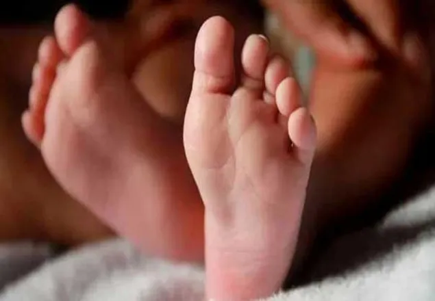 দাফনের সময় নড়ে ওঠা নবজাতকটি মারা গেছে 
