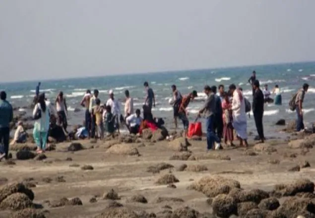 সেন্টমার্টিনে গিয়ে আটকা ৫ শতাধিক পর্যটক