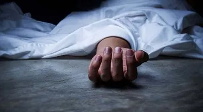 কাভার্ড ভ‍্যানের ধাক্কায় অটোরিকশা চালক নিহত