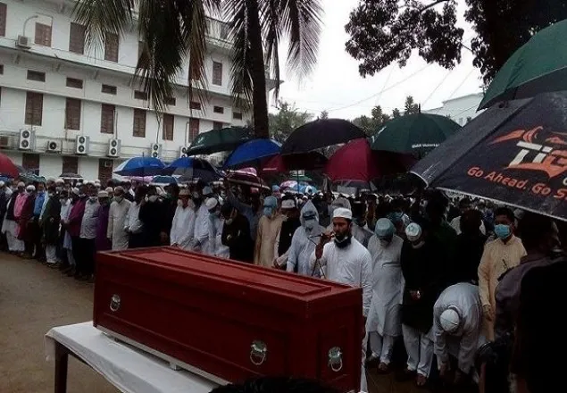 সুপ্রিম কোর্টে রফিক-উল হকের তৃতীয় জানাজা সম্পন্ন