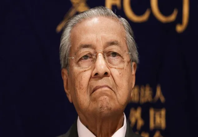 মহাথিরের মন্তব্য সরিয়ে ফেলল টুইটার